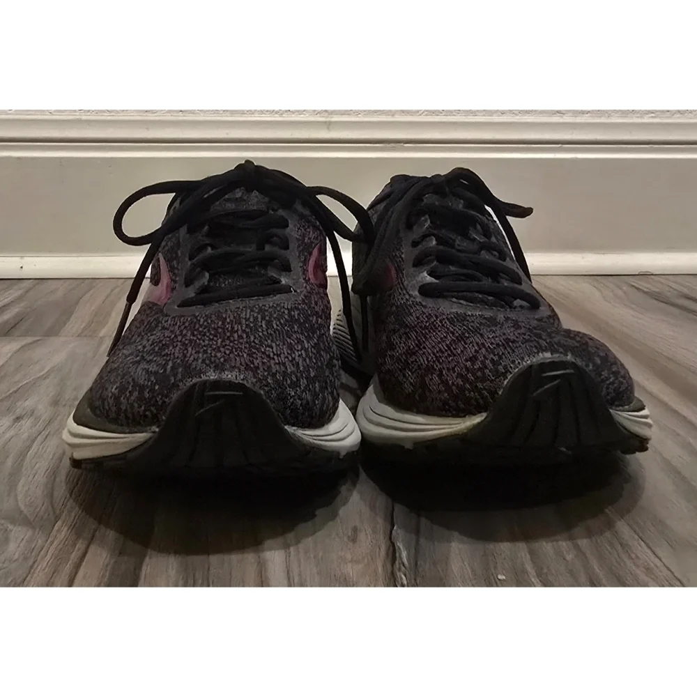 Brooks Women’s Black Anthem 2 Low Cut Athletic Running Sneakers Size 9